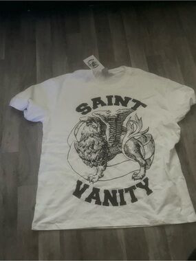 Saint vanity black and white tee